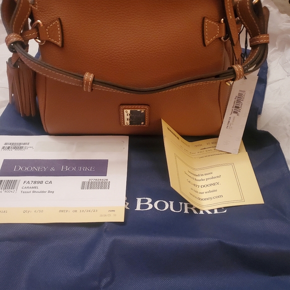 NWT Dooney &Bourke tassel shoulder bag - Picture 9 of 11
